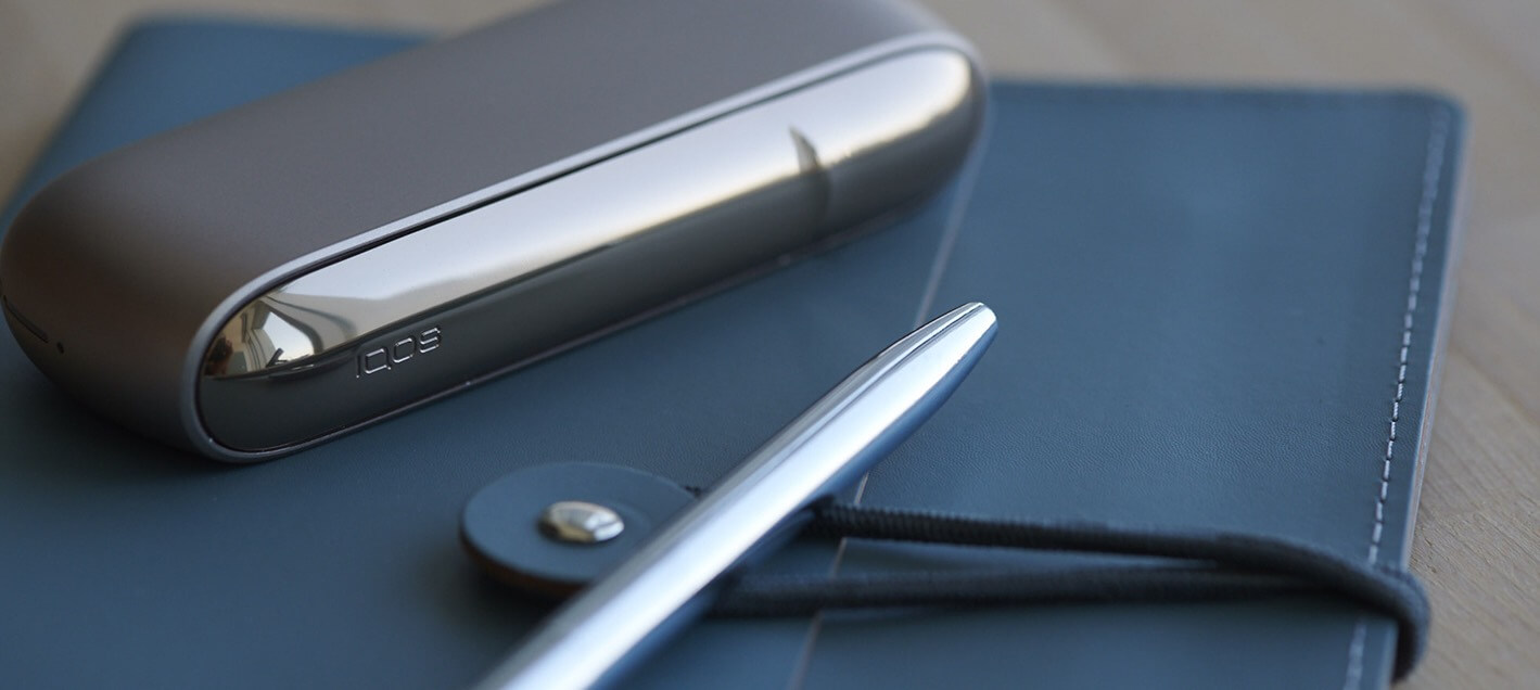 IQOS On Notepad with pan